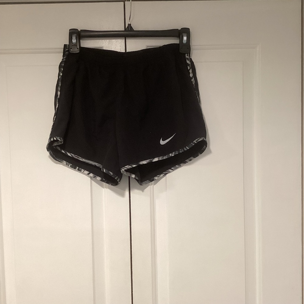 Nike Women's Black and Gray Athletic Shorts